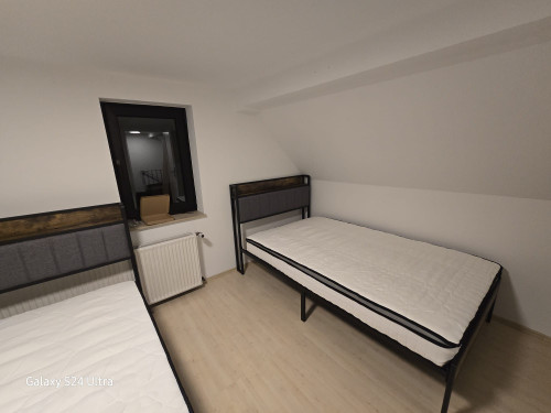 Renovated 4-room apartment with kitchen, bathroom, 8 beds and roof terrace – ideal for employee accommodation - Gallery - 24