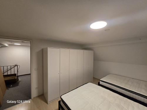 Renovated 4-room apartment with kitchen, bathroom, 8 beds and roof terrace – ideal for employee accommodation - Gallery - 26