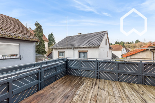 Renovated 4-room apartment with kitchen, bathroom, 8 beds and roof terrace – ideal for employee accommodation - Gallery - 17