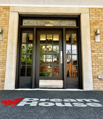 Yorkville Luxury - Others