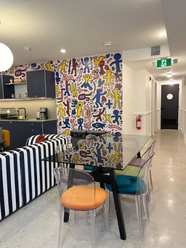  Premium Room + Private Bathroom  -  Yorkville Luxury  - Gallery -  1