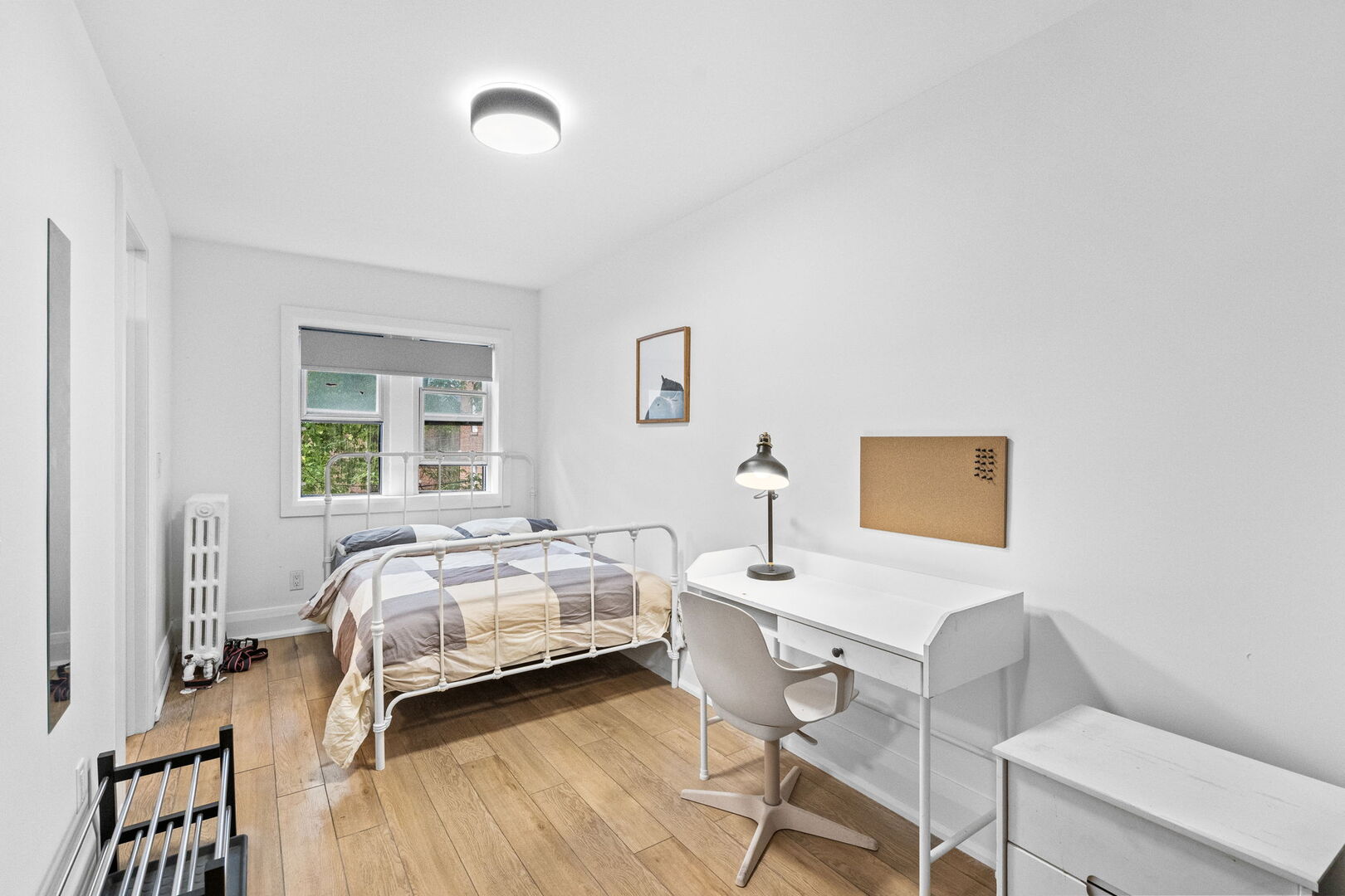  Private Bedroom + Private Bathroom  -  Vaughan - Village Comfort Deluxe  - Gallery -  4