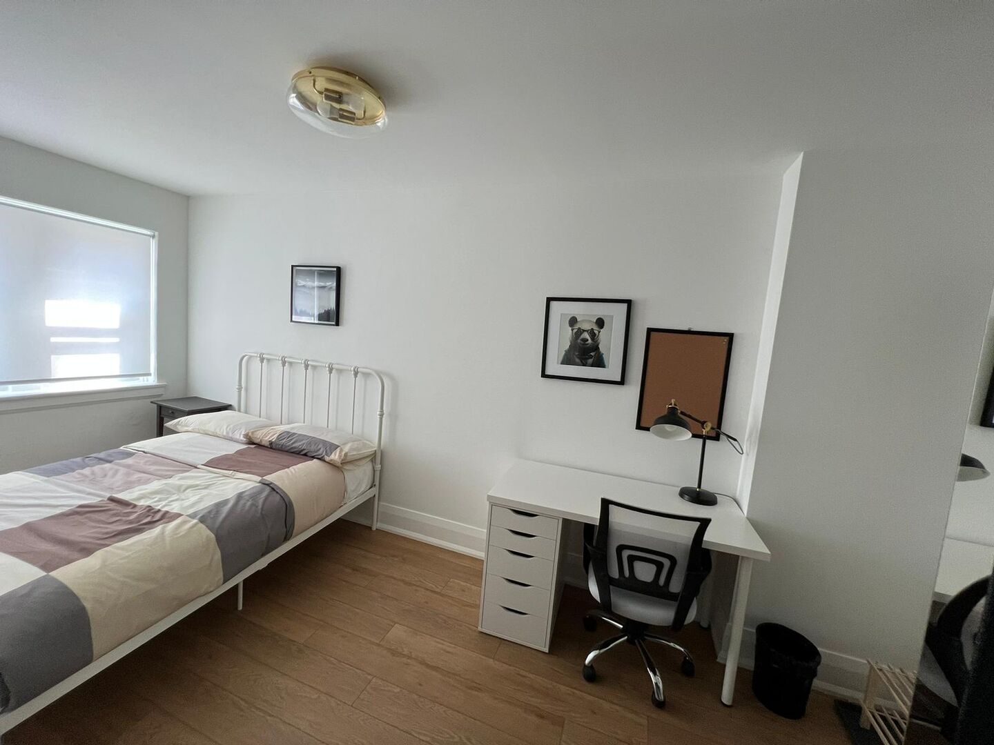 Private Bedroom + Semi-Private Bathroom - Vaughan - Village Comfort Deluxe - Gallery - 2