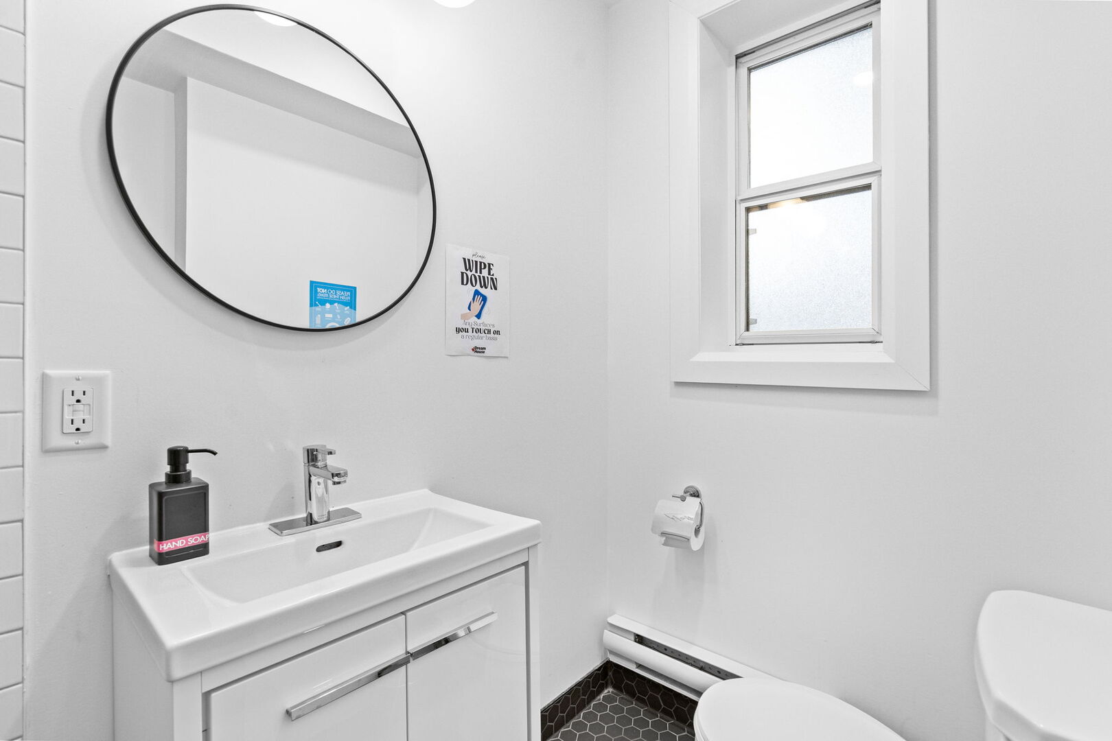 Private Bedroom + Semi-Private Bathroom - Vaughan - Village Comfort Deluxe - Gallery - 11