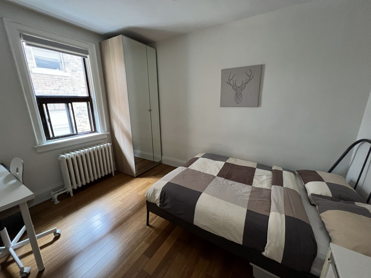 Private Bedroom + Shared Bathroom - Vaughan - Village Comfort Deluxe - Gallery - 1