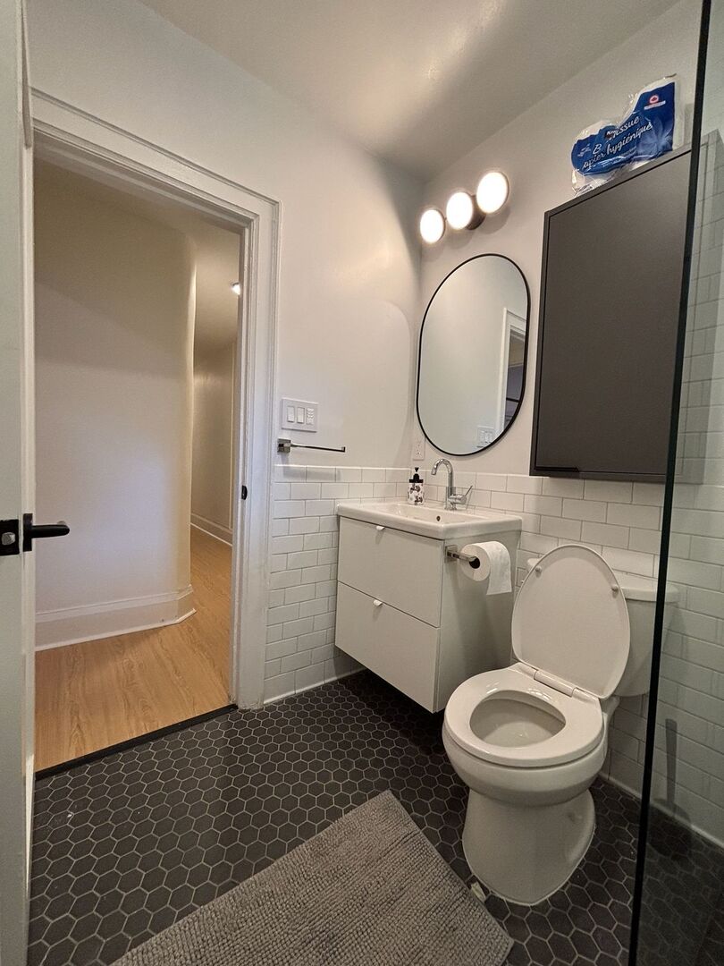  Private Bedroom + Semi Private Bathroom  -  St Clair Avenue West  - Gallery -  2