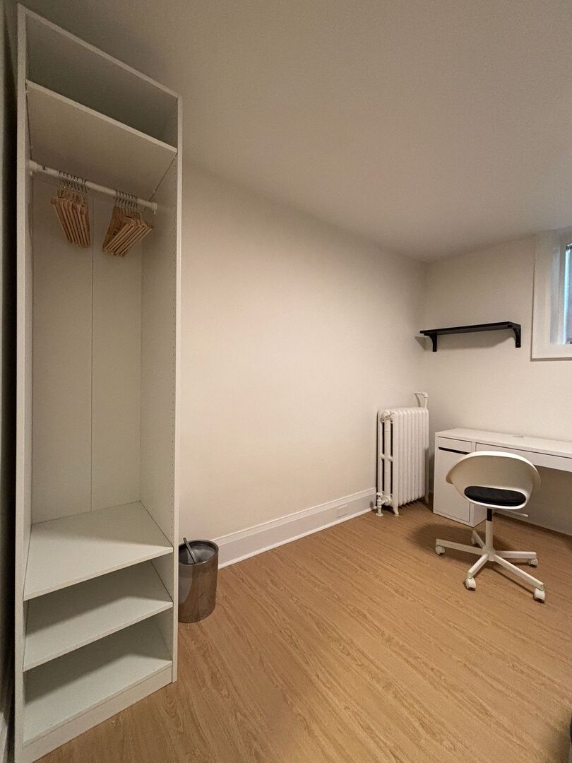  Private Bedroom + Shared Bathroom  -  St Clair Avenue West  - Gallery -  20