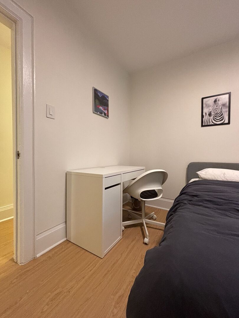  Private Bedroom + Shared Bathroom  -  St Clair Avenue West  - Gallery -  7