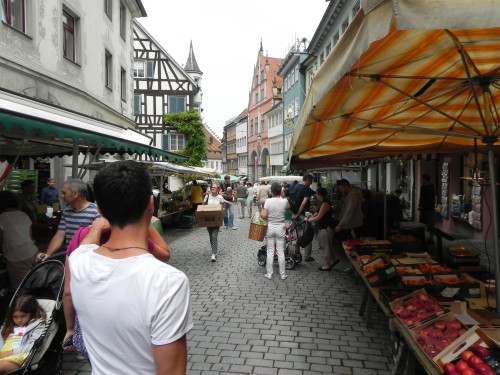 TOP-location! Modern 3 room-apartment in the historic town center, private parking