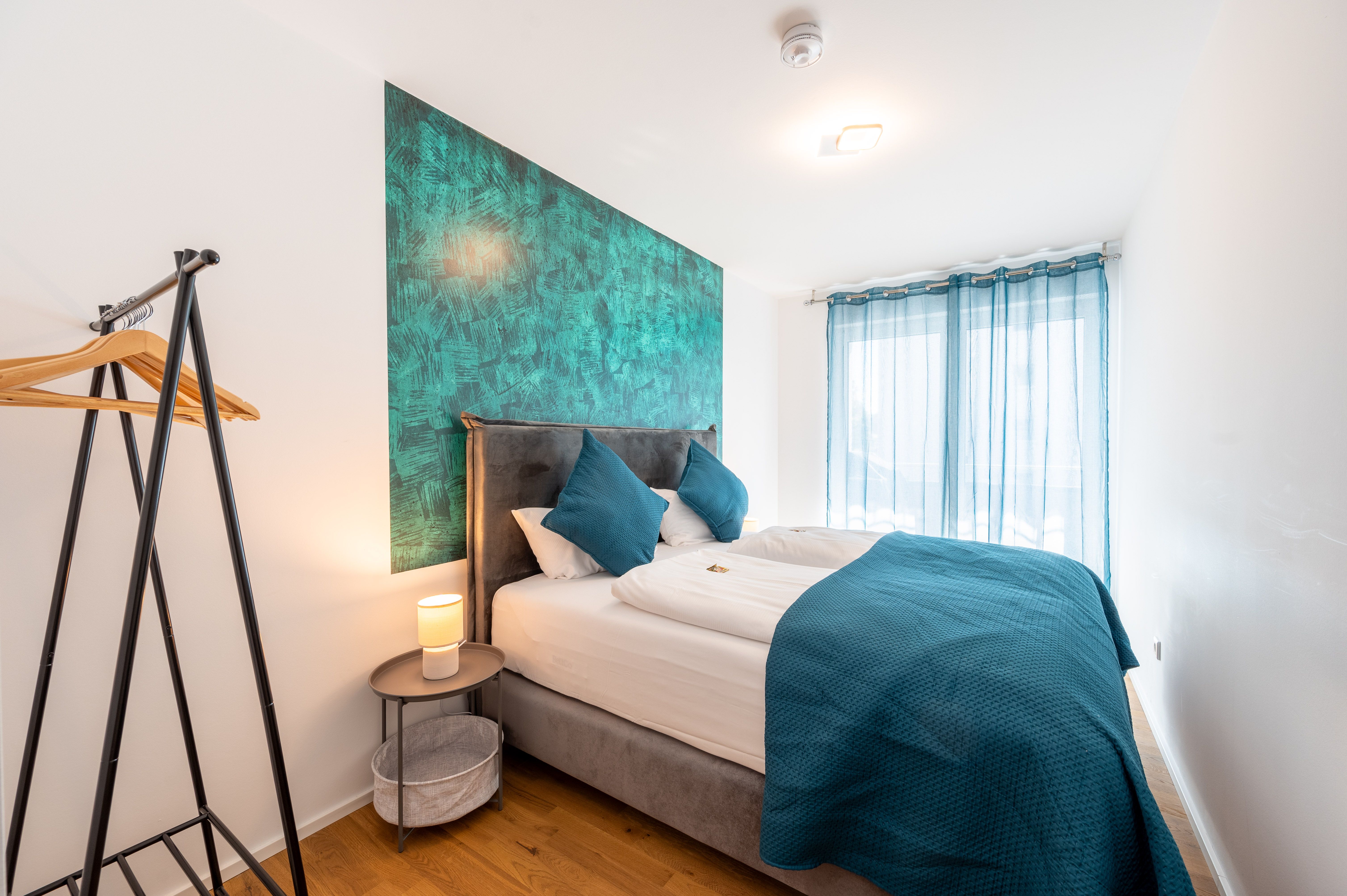 LiT LiVING: Luxus | Box SprIng | Parking | Balcony - 19