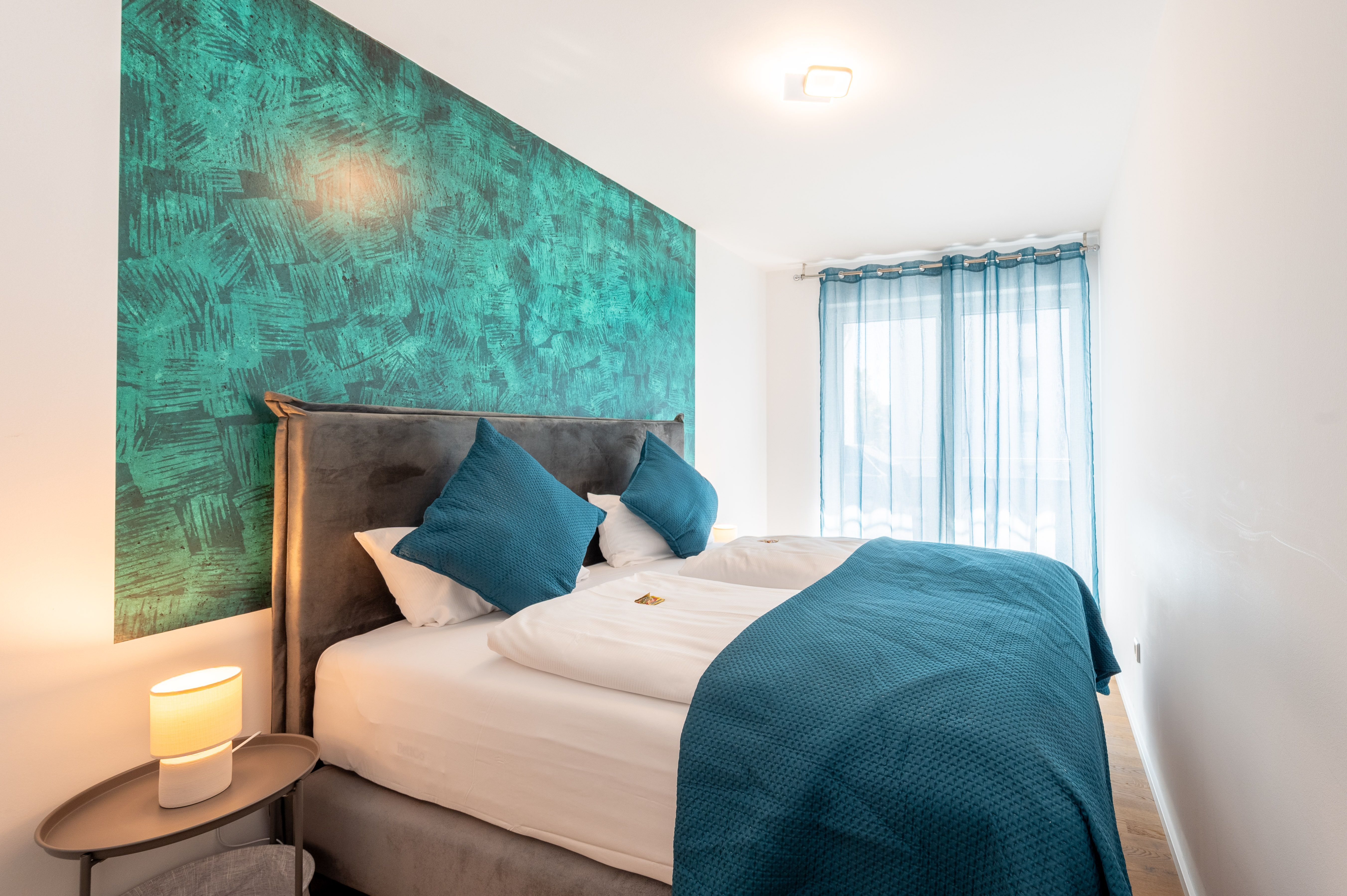 LiT LiVING: Luxus | Box SprIng | Parking | Balcony - 18