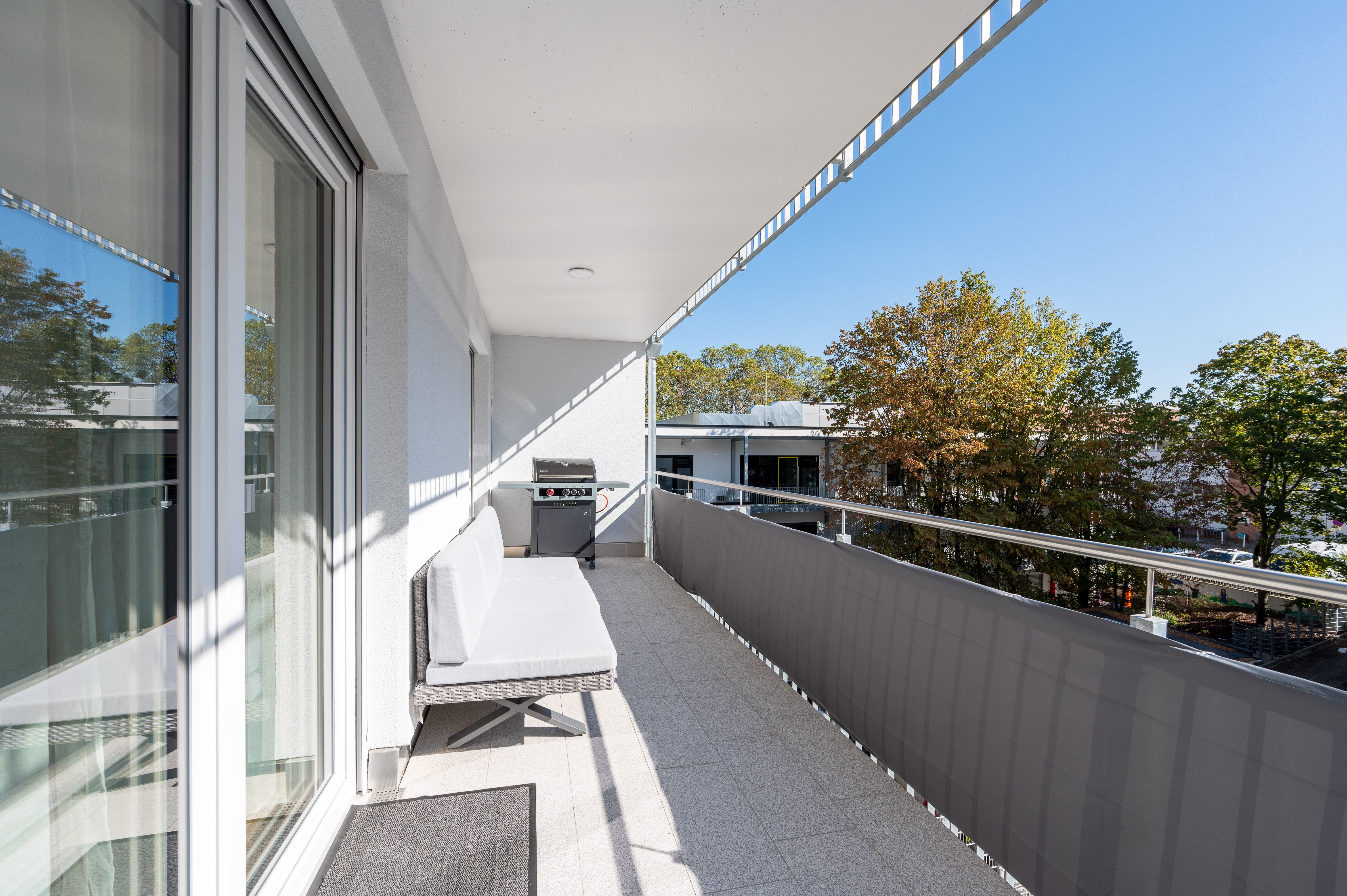 LiT LiVING: Luxus | Box SprIng | Parking | Balcony - 26