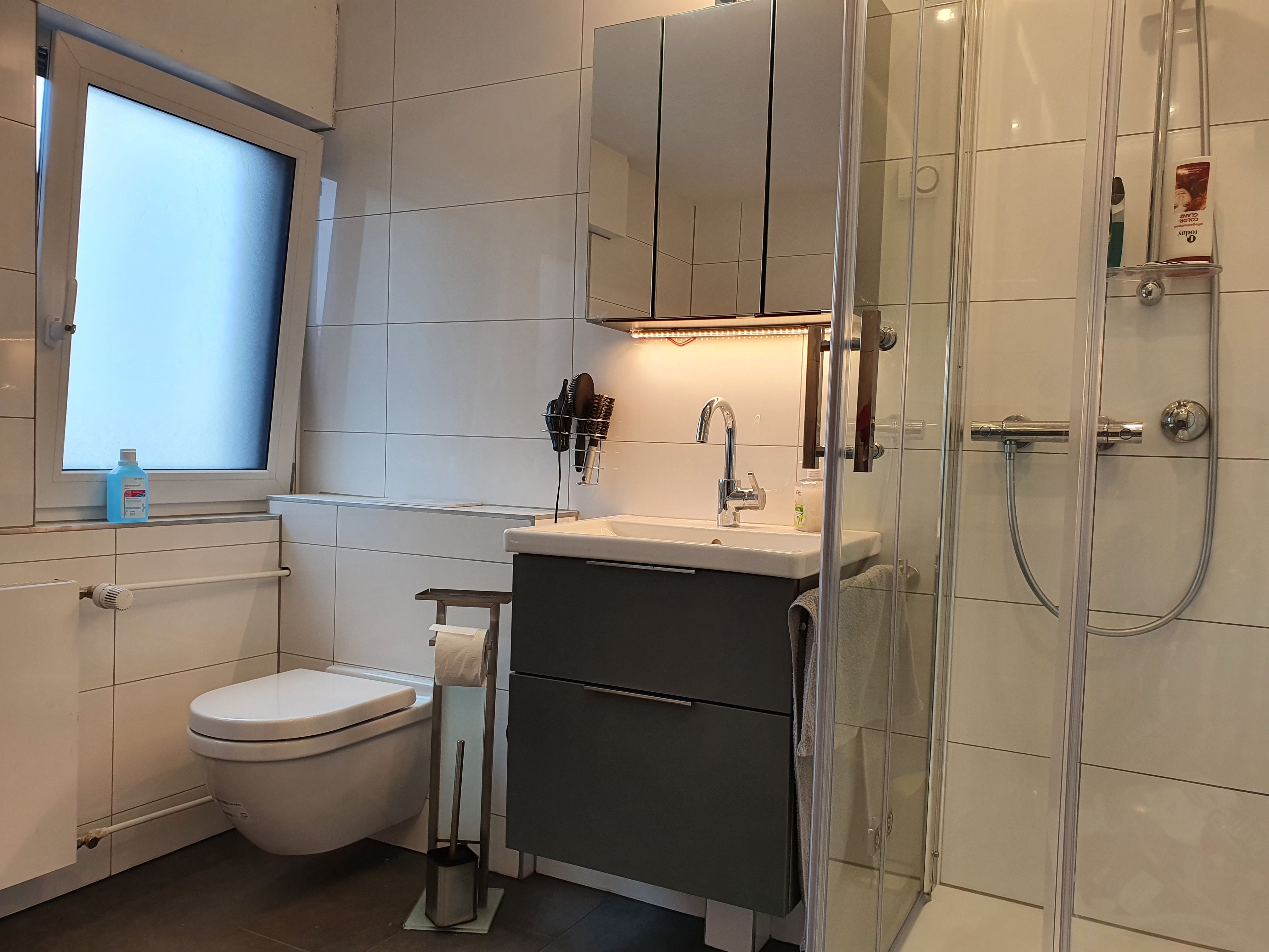 Large And Bright Apartment In Bochum - 12