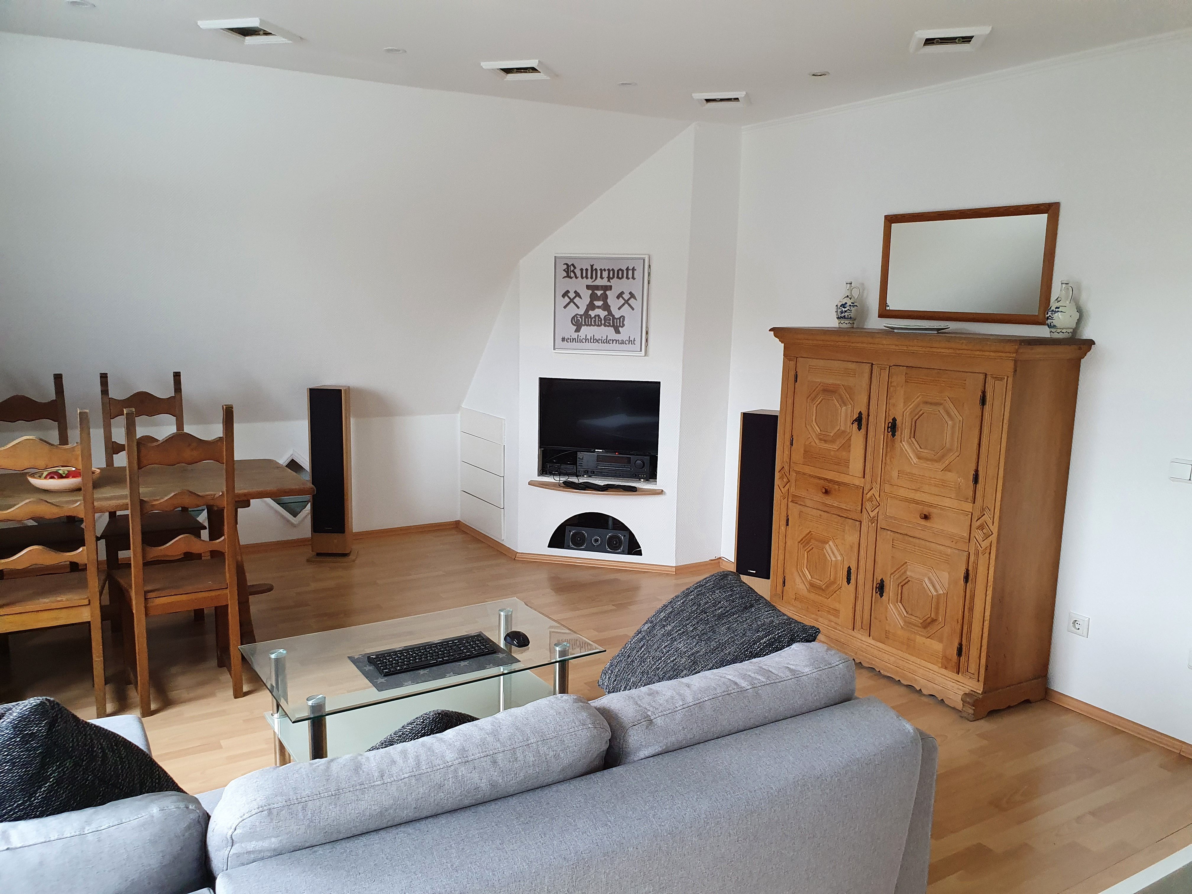 Large And Bright Apartment In Bochum - 16