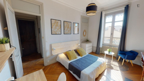 Brilliant double bedroom in St Michel - Mairie