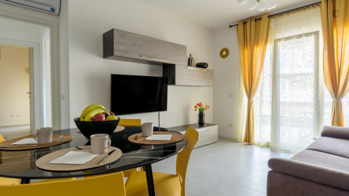 Inviting 2-bedroom apartment in Quartiere XIX Prenestino Centocelle - Gallery - 11