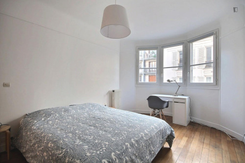 Inviting 1-bedroom apartment in the 15th arrondissement