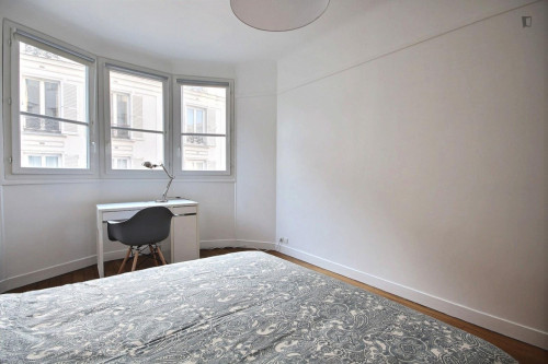 Inviting 1-bedroom apartment in the 15th arrondissement