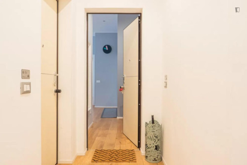 Very pleasant 2 bedroom apartment close to Bocconi University