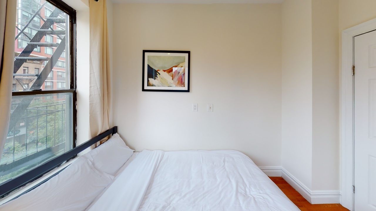  #737: Columbus Circle - Queen Bedroom A  -  #737: Columbus Circle  - Gallery -  7