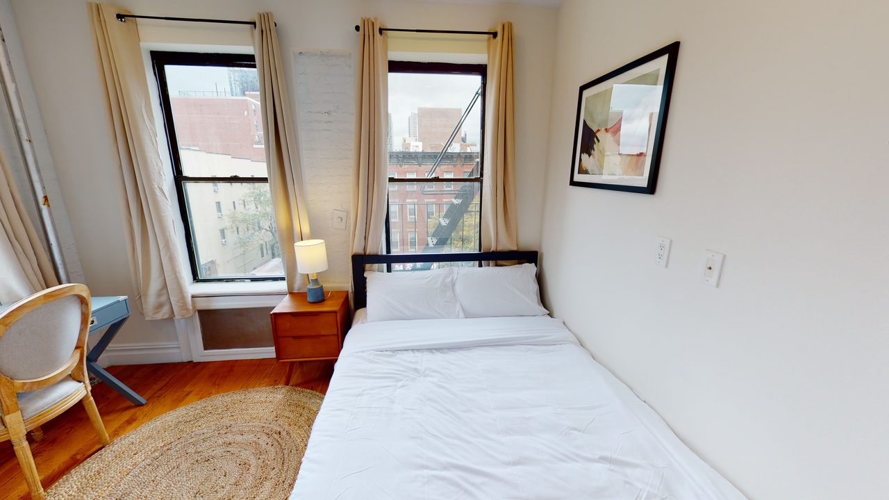  #737: Columbus Circle - Queen Bedroom A  -  #737: Columbus Circle  - Gallery -  6