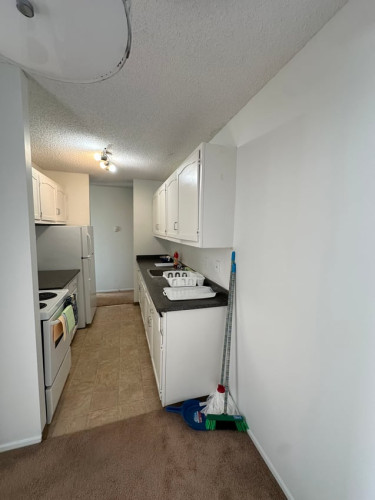 21 Avenue SW & 5 Street SW