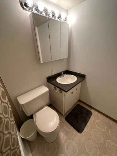 21 Avenue SW & 5 Street SW - Gallery - 22