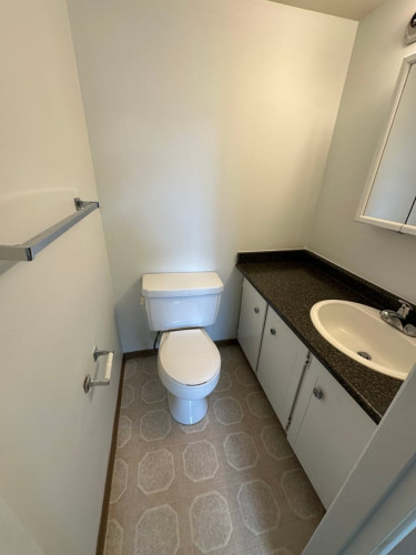 21 Avenue SW & 5 Street SW - Gallery - 28