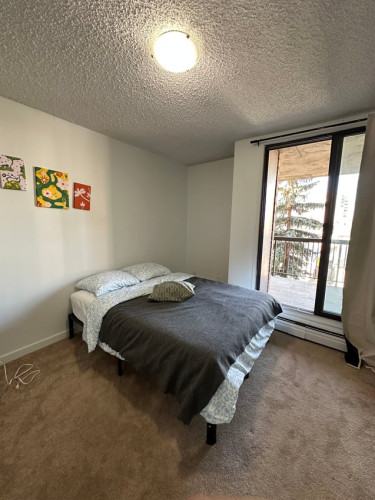 21 Avenue SW & 5 Street SW - Gallery - 22