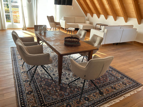 Modern & lovely home in Haimhausen in historical building next to Castle and international School