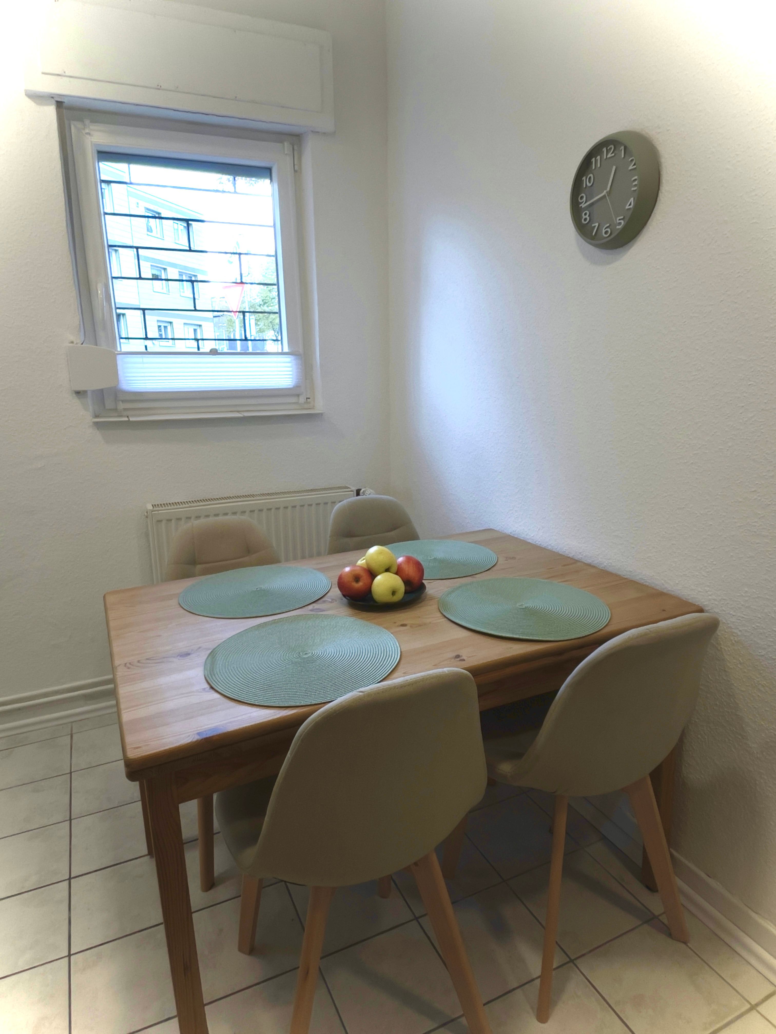  Bright 4 Bed Apartment In Herten, NRW, Kitchen, Parking, WLAN  -  Bright 4 bed apartment in Herten, NRW, kitchen, parking, WLAN  - Gallery -  6
