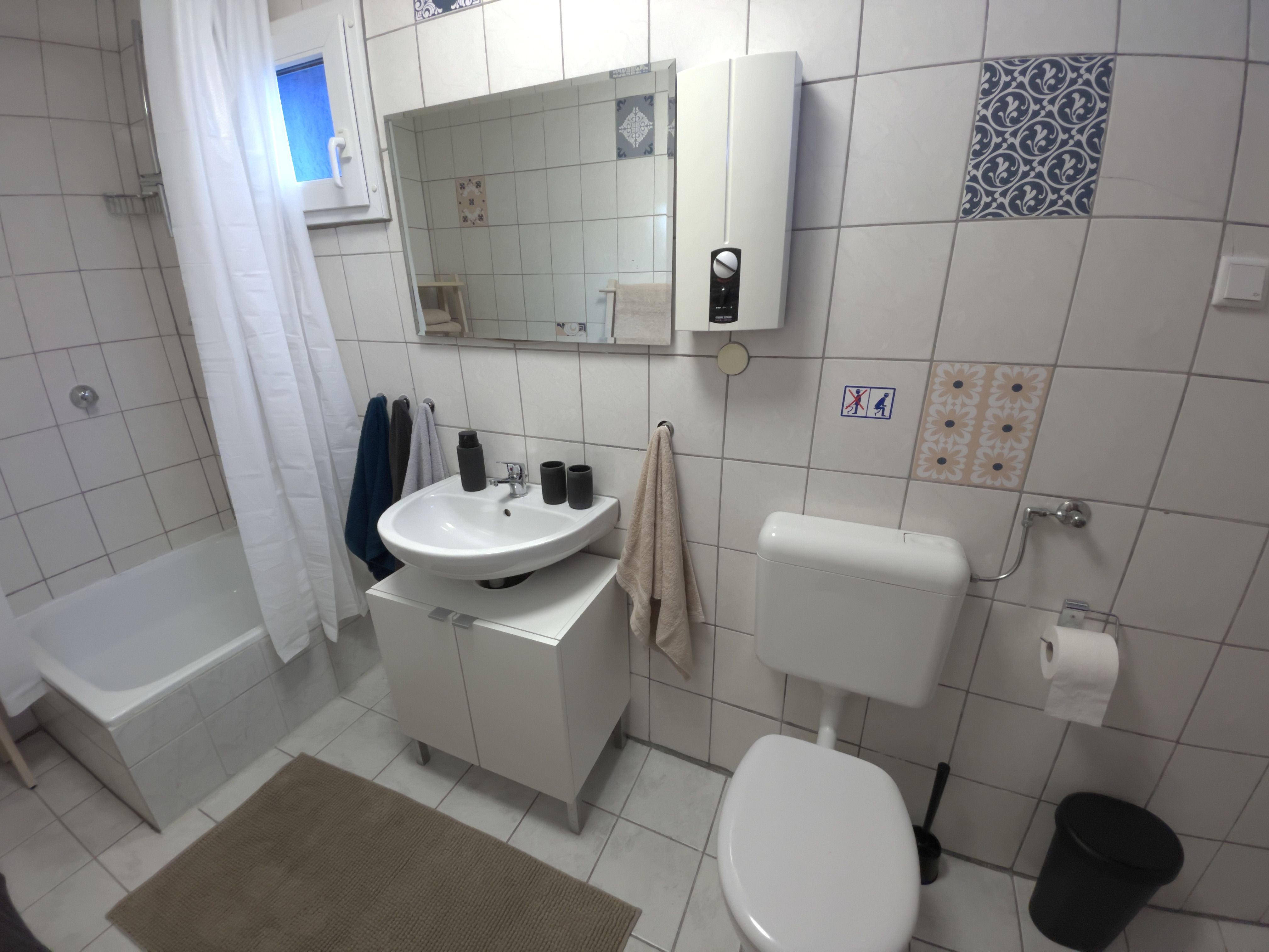  Bright 4 Bed Apartment In Herten, NRW, Kitchen, Parking, WLAN  -  Bright 4 bed apartment in Herten, NRW, kitchen, parking, WLAN  - Gallery -  4