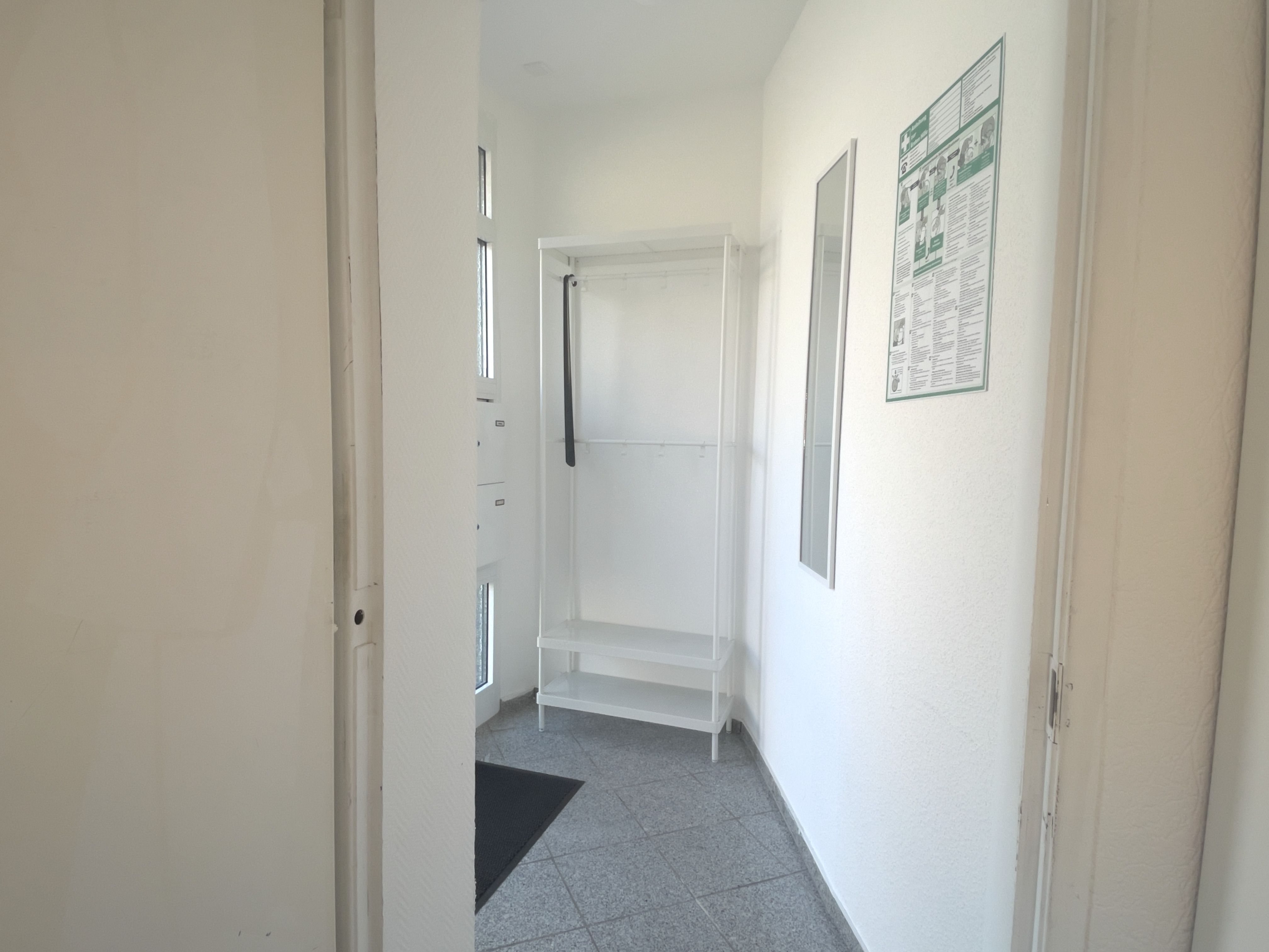  Bright 4 Bed Apartment In Herten, NRW, Kitchen, Parking, WLAN  -  Bright 4 bed apartment in Herten, NRW, kitchen, parking, WLAN  - Gallery -  2