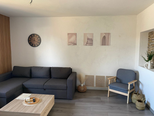 Modern Apartment | Prime Location - Gallery - 32