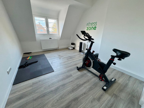 Comfort & Style – Modern Apartment with Gym - Gallery - 48