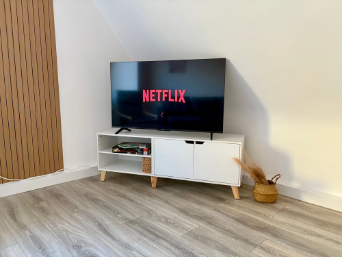 Comfort & Style – Modern Apartment with Gym - Gallery - 31