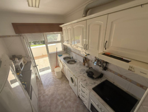 Bright 2 Bedroom Apartment with a balcony close to Vilamoura Tennis & Padel Academy