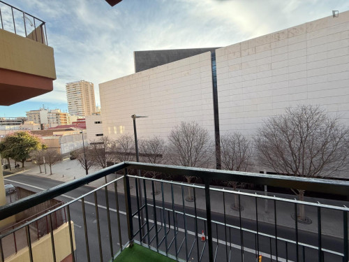 Snug double bedroom in the heart of Alicante