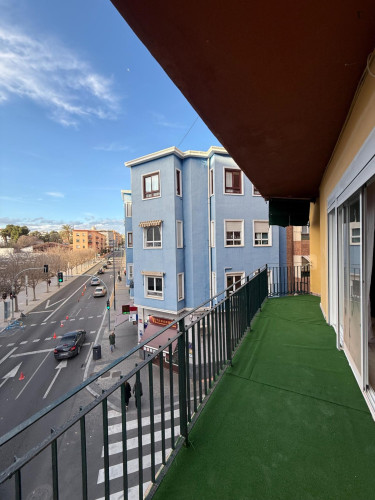 Welcoming double bedroom near Parc del Tossal