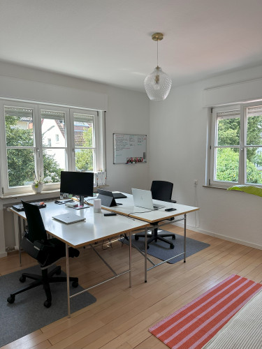 Spacious & stylish 3.5-room apartment in city villa (Heilbronn-East) – 110 sqm, balcony, fully furnished with design furniture