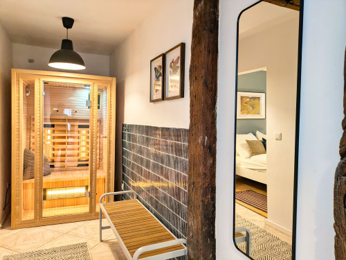High-End Designer Apartment with Sauna – Walking Distance to WHU - Gallery - 7