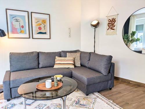 High-End Designer Apartment with Sauna – Walking Distance to WHU - Gallery - 23