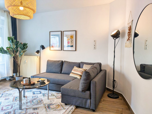High-End Designer Apartment with Sauna – Walking Distance to WHU - Gallery - 29