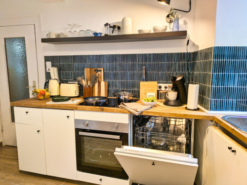 High-End Designer Apartment with Sauna – Walking Distance to WHU - Gallery - 28