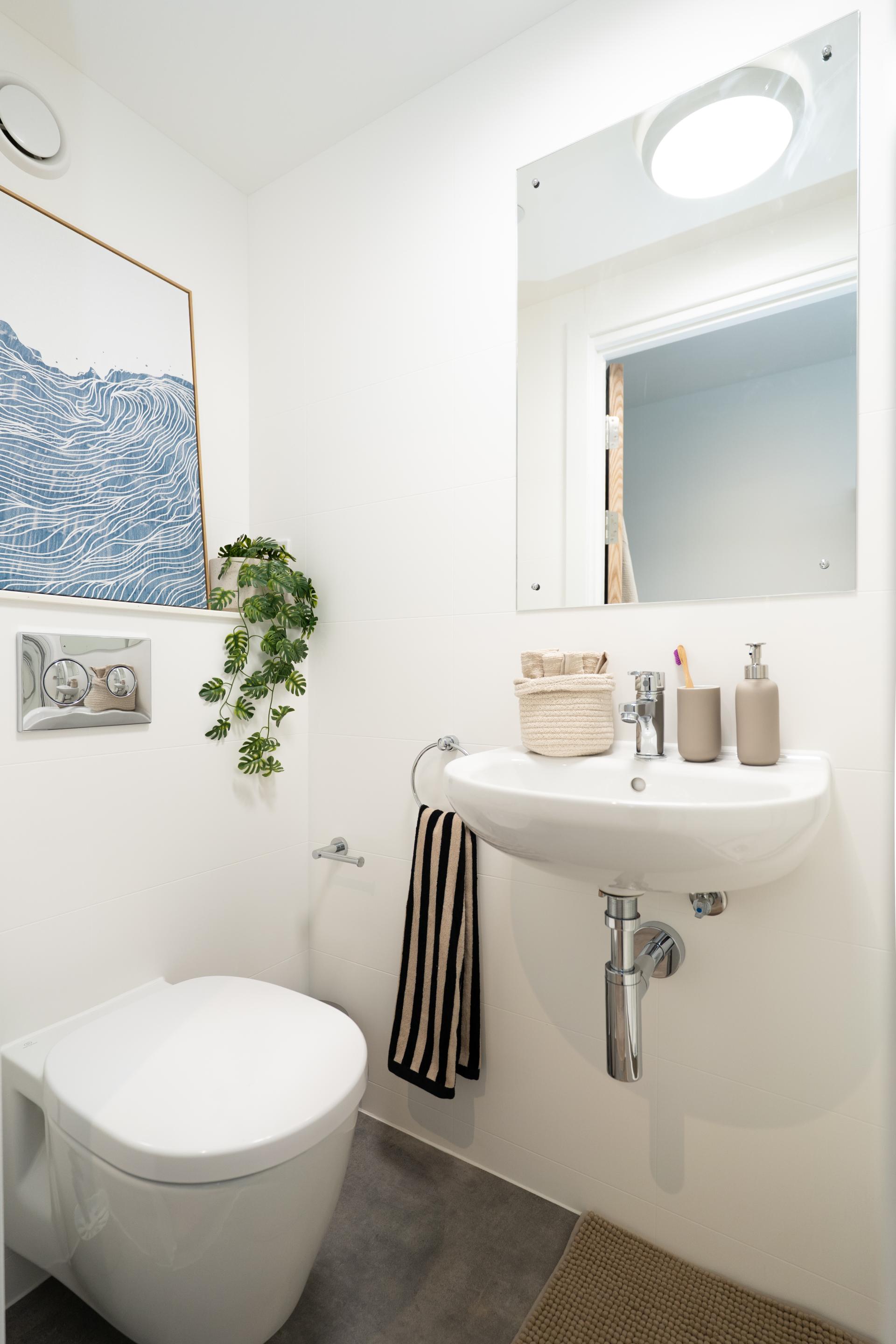 Classic En-Suite - 7