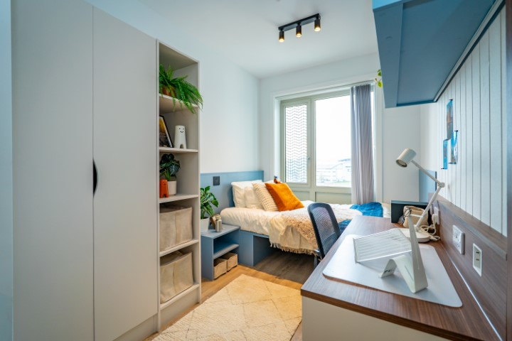 Classic 4 Bed En-Suite - 16
