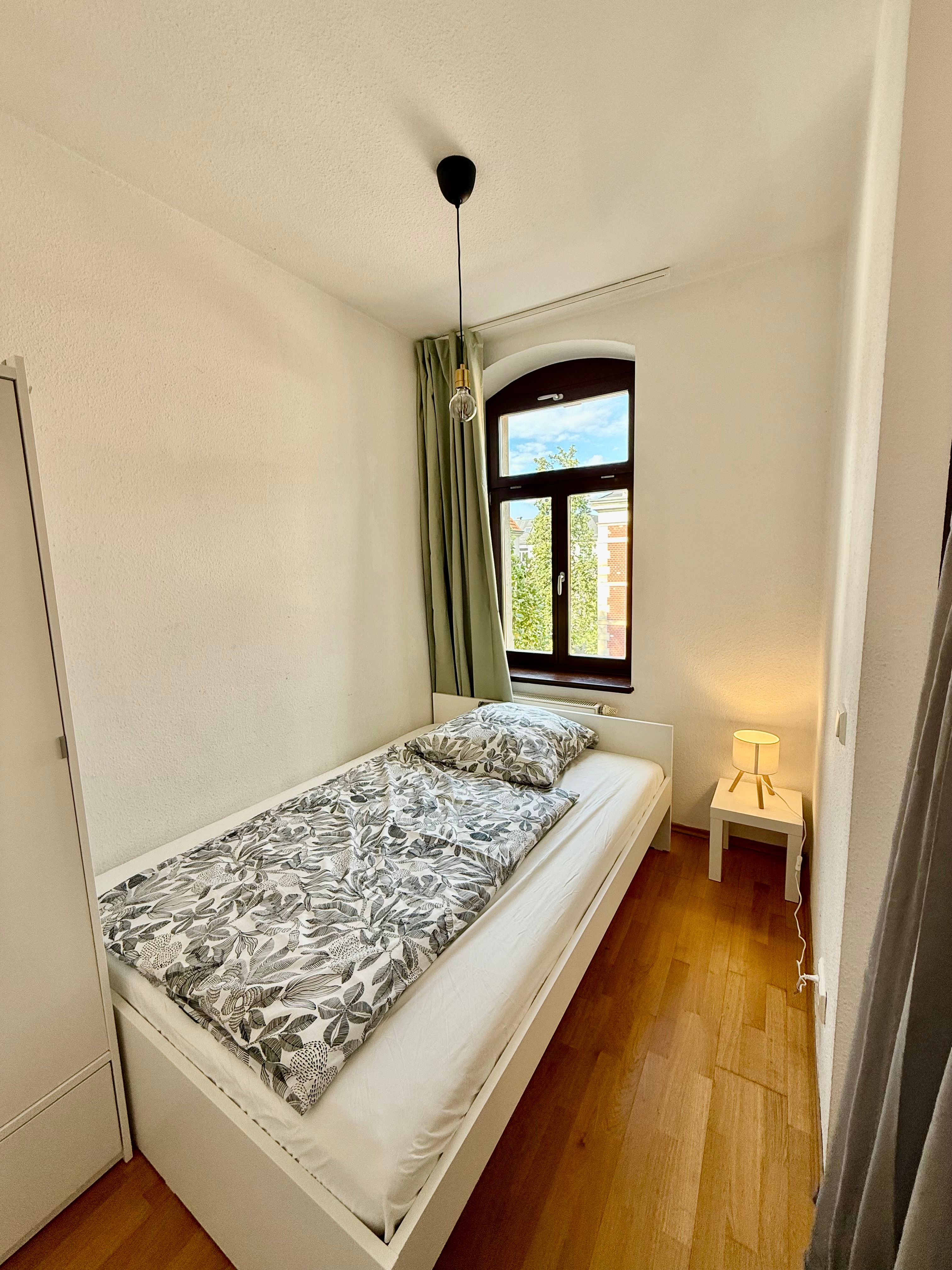  Modern & Renovated | Furnished Apartment With Balcony & Internet Included | Dresden-Pieschen  -  Modern & Renovated | Furnished Apartment with Balcony & Internet Included | Dresden-Pieschen  - Gallery -  20