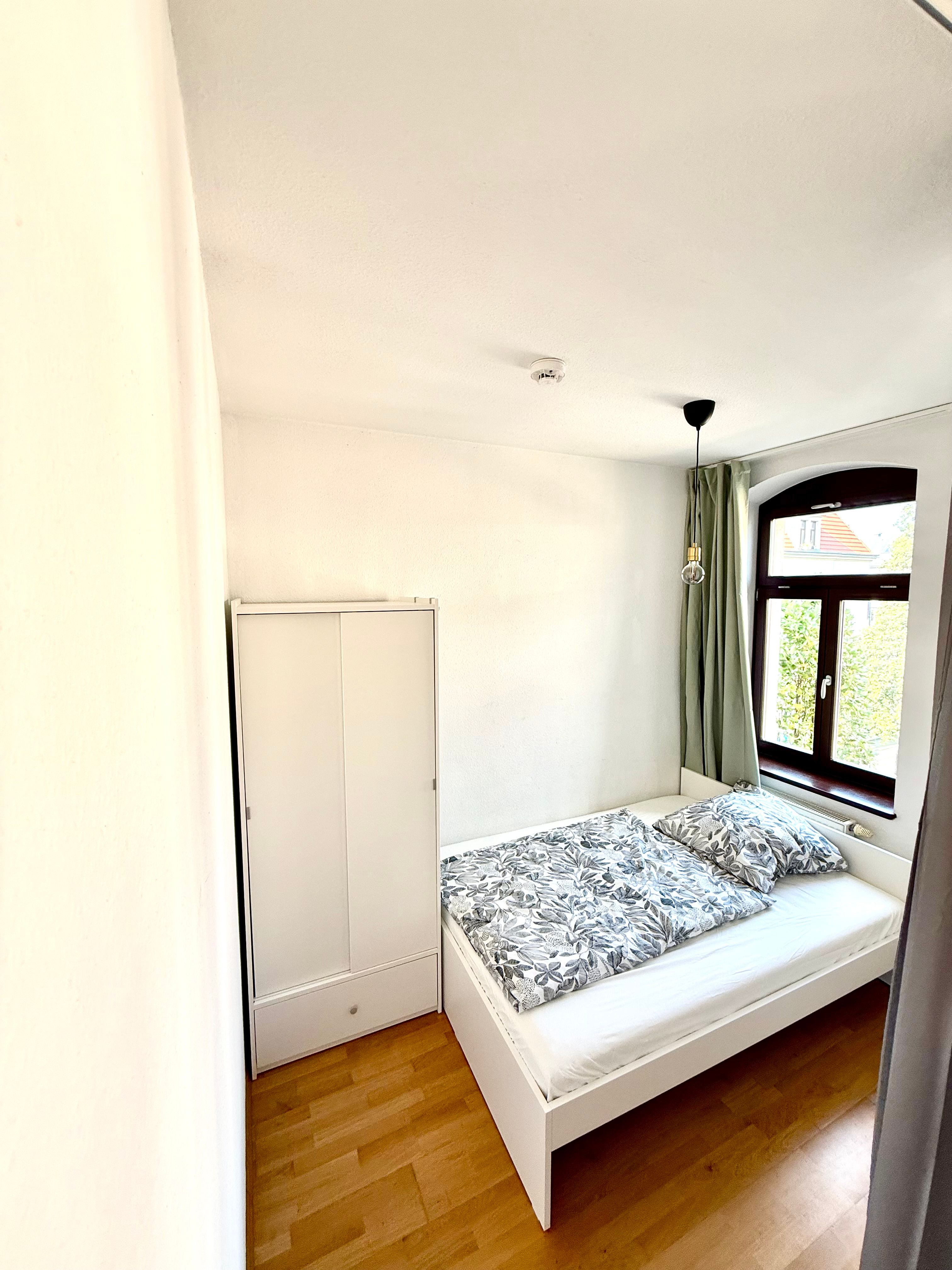  Modern & Renovated | Furnished Apartment With Balcony & Internet Included | Dresden-Pieschen  -  Modern & Renovated | Furnished Apartment with Balcony & Internet Included | Dresden-Pieschen  - Gallery -  12