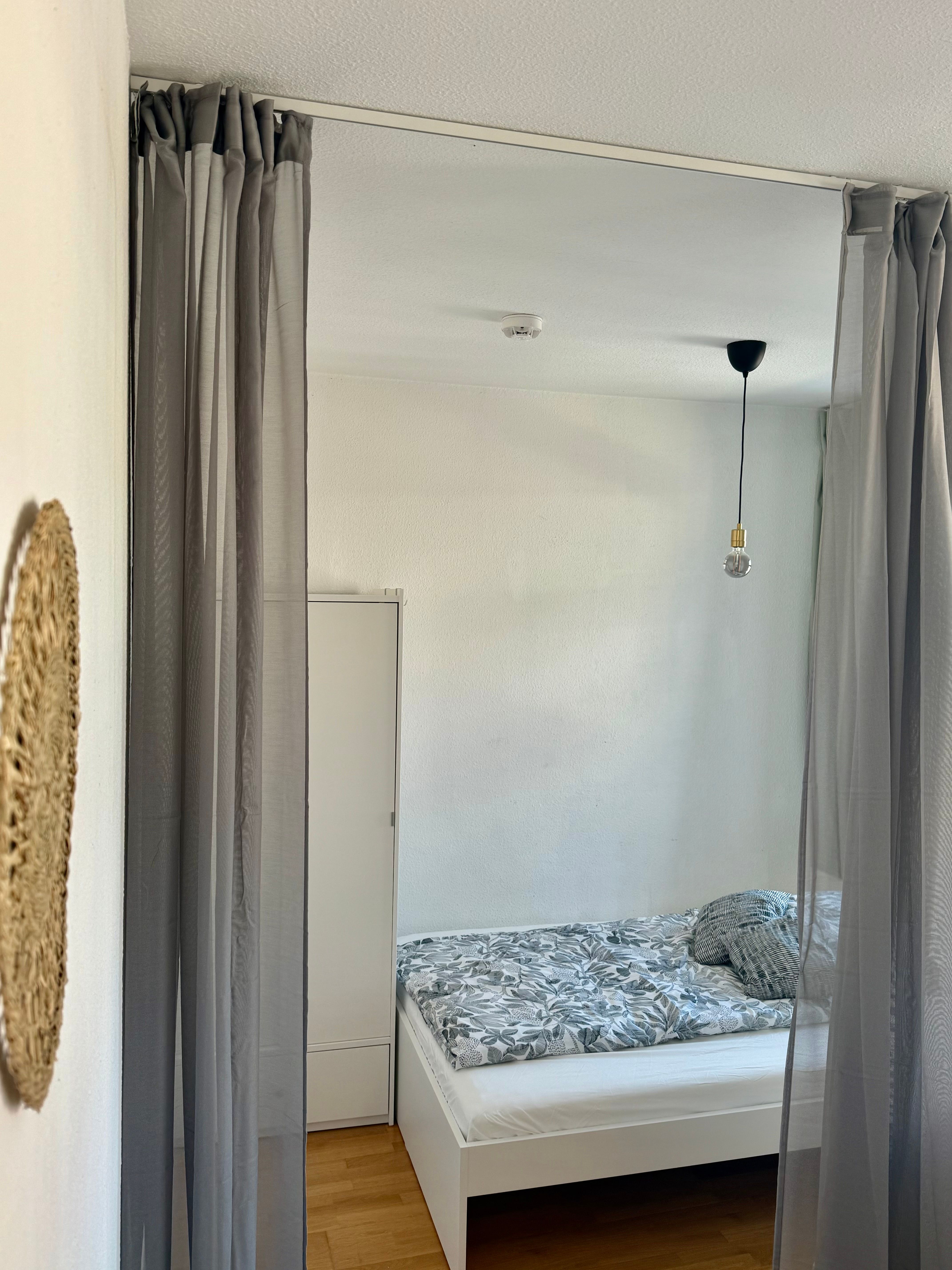  Modern & Renovated | Furnished Apartment With Balcony & Internet Included | Dresden-Pieschen  -  Modern & Renovated | Furnished Apartment with Balcony & Internet Included | Dresden-Pieschen  - Gallery -  19