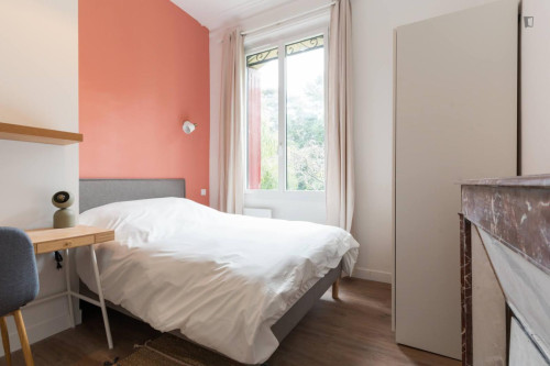 Very nice double ensuite bedroom near Parc de la Gaudinière